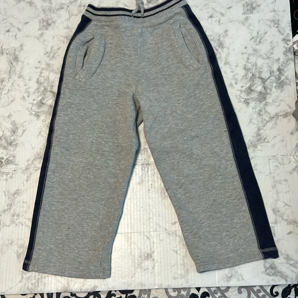 Kids Carters Sweatpants Size 5 Grey/Blue